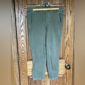 Olive green cropped pants